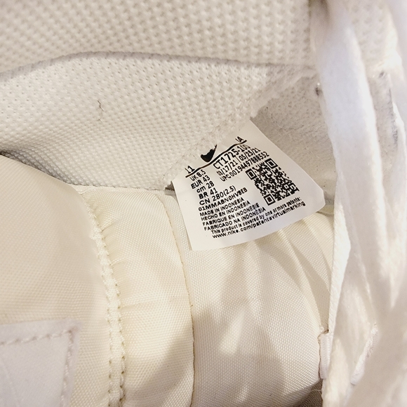 Nike Women's Court Royale 2 Mid Sneakers CT1725-100 White Size 11 - Picture 12 of 14